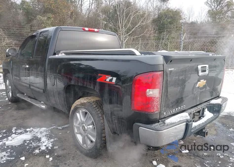 2013 Chevrolet Silverado 1500 Lt z USA, uszkodzony, nr VIN 1GCRCSE03DZ206885